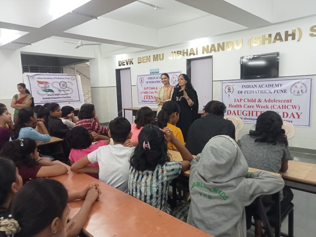 Orivon moments from clinics, community programmes and professional events (07)