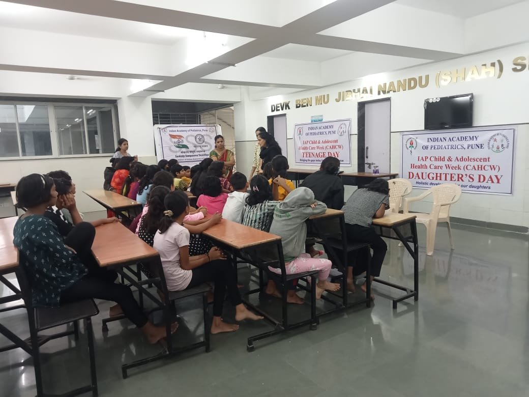 Orivon moments from clinics, community programmes and professional events (08)